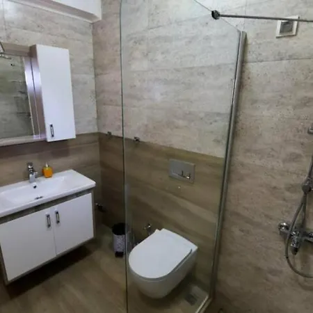 فيلة Child Friendly Villa With Pool In City Center