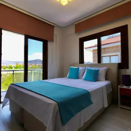 Child Friendly Villa With Pool In City Center فيلة